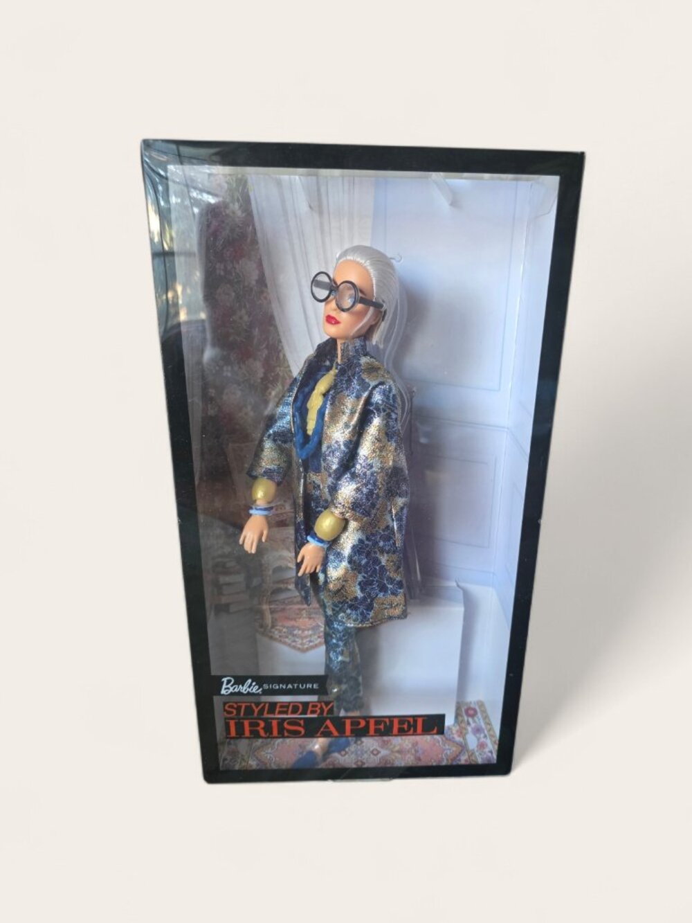 ​🕶️ Style Icon: Barbie Signature Styled by Iris Apfel 🕶️